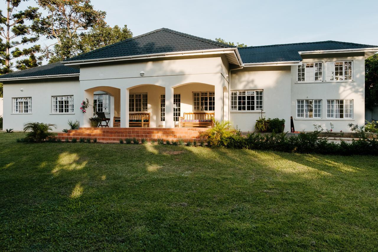 The Guinea Fowl Bed & Breakfast Entebbe Exterior photo