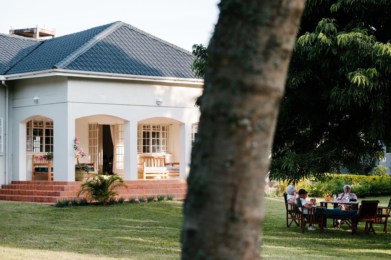 The Guinea Fowl Bed & Breakfast Entebbe Exterior photo